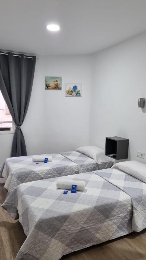 Hostal Vara Madrid Exterior photo